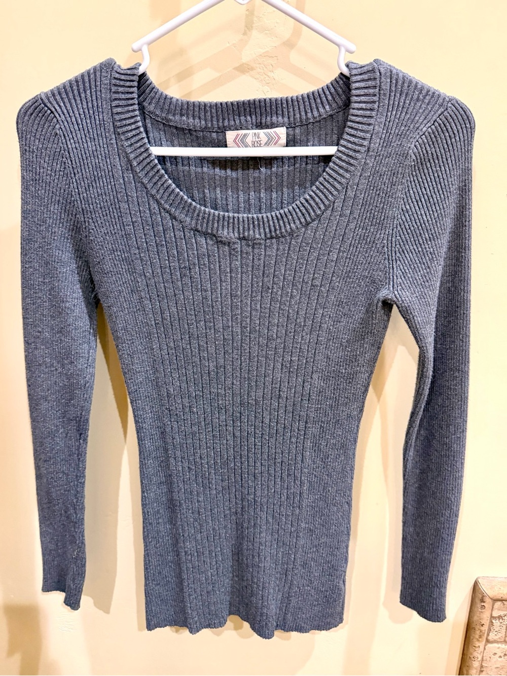 Pink Rose Ribbed Scoop Neck Sweater in Heather Blue-Gray
